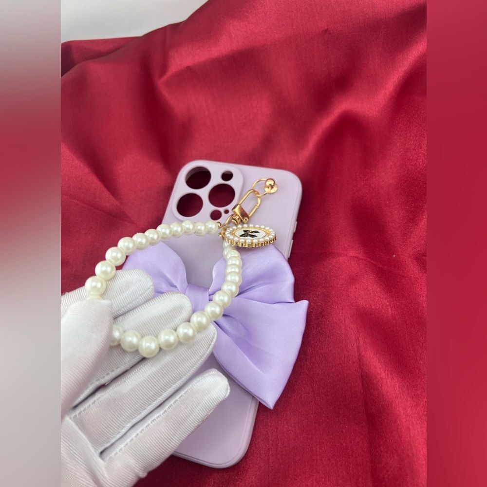 Lavender Bow iPhone 16 Pro Max Case with Elegant Pearl Strap - Picture 4 of 6